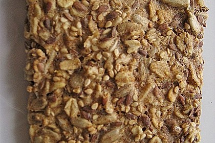 Kerniges Knäckebrot 56