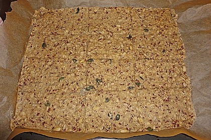 Kerniges Knäckebrot 66