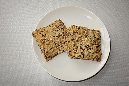 Kerniges Knäckebrot 15