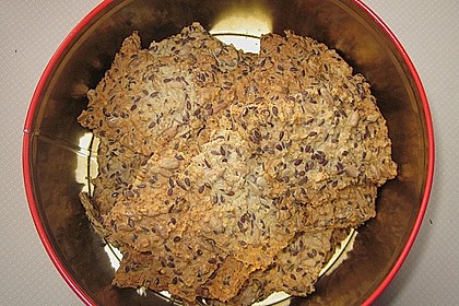 Kerniges Knäckebrot 67