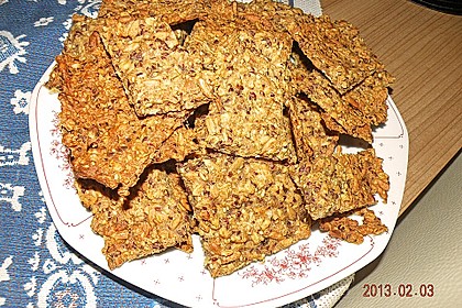 Kerniges Knäckebrot 54