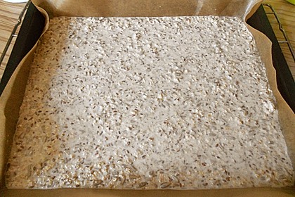 Kerniges Knäckebrot 85