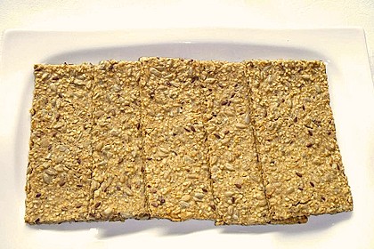 Kerniges Knäckebrot 26