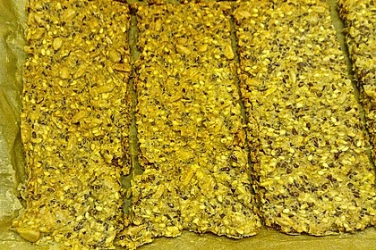 Kerniges Knäckebrot 75