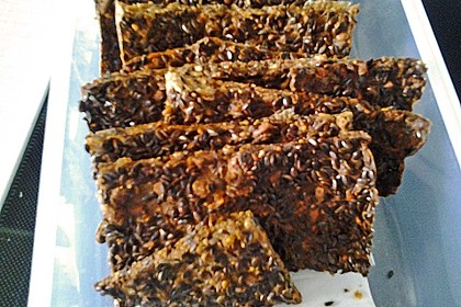 Kerniges Knäckebrot 87