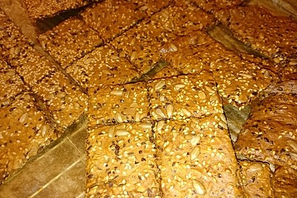 Kerniges Knäckebrot 32