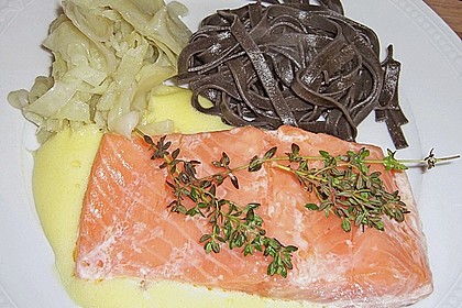 Taglietelle Nero mit Lachs, Limetten - Zabaione und glasiertem Fenchel 1