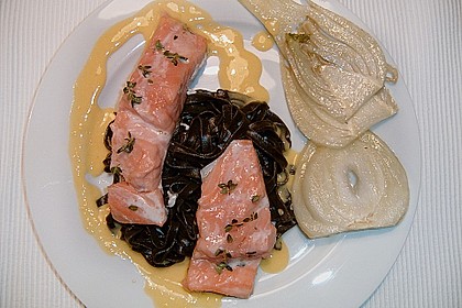 Taglietelle Nero mit Lachs, Limetten - Zabaione und glasiertem Fenchel 2