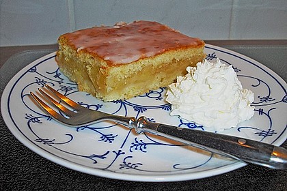 Apfelkuchen, gedeckt 7