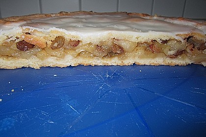 Apfelkuchen, gedeckt 13