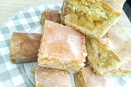 Apfelkuchen, gedeckt 63