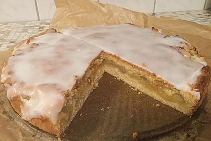 Apfelkuchen, gedeckt 3