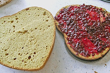 Steirische Preiselbeer - K&uuml;rbiskern&ouml;ltorte 8