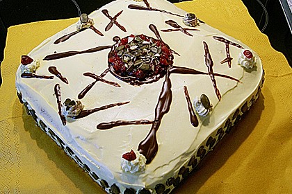 Steirische Preiselbeer - K&uuml;rbiskern&ouml;ltorte 2