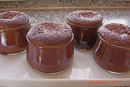 Schokolade - Kuchen mit fl&uuml;ssigem Kern &aacute; la Italia 82