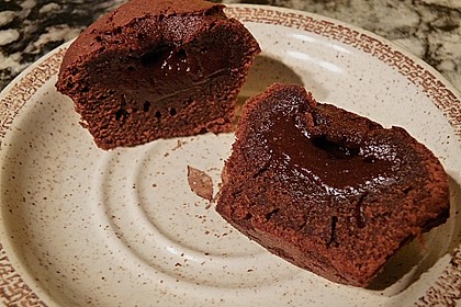 Schokolade - Kuchen mit fl&uuml;ssigem Kern &aacute; la Italia 85