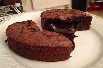 Schokolade - Kuchen mit fl&uuml;ssigem Kern &aacute; la Italia 99