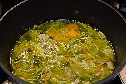 Hühnersuppe 33