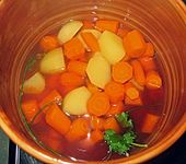 Sommerliche Gem&uuml;sesuppe (Bild)