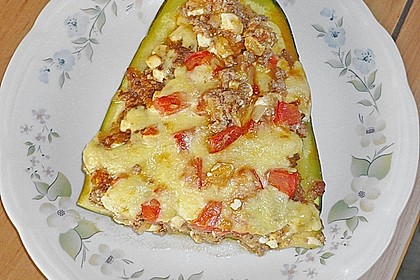 Gef&uuml;llte Zuccini mit Hackfleisch und Fetak&auml;se 3
