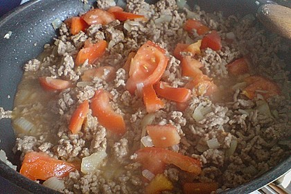 Gef&uuml;llte Zuccini mit Hackfleisch und Fetak&auml;se 7