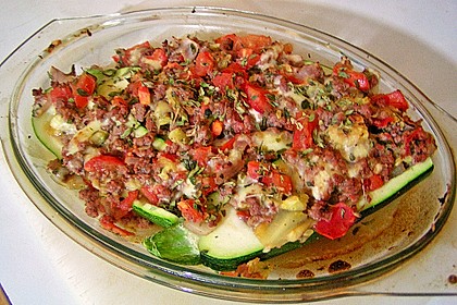 Gef&uuml;llte Zuccini mit Hackfleisch und Fetak&auml;se 13