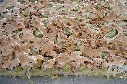 Rhabarberkuchen mit Nussbaiser 22