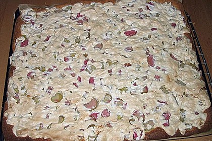 Rhabarberkuchen mit Nussbaiser 28