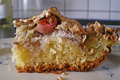 Rhabarberkuchen mit Nussbaiser 9