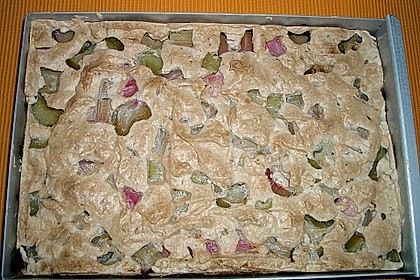 Rhabarberkuchen mit Nussbaiser 4