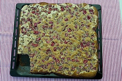Rhabarberkuchen mit Nussbaiser 29