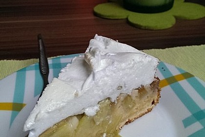 Rhabarberkuchen mit Nussbaiser 21