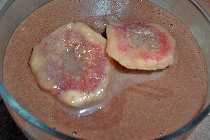 Portugiesisches Schokoladenmousse mit marinierten Feigen