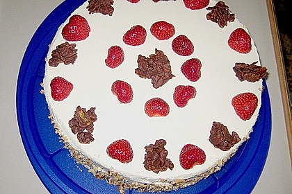 Erdbeer - Crunch - Torte 10