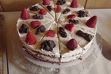 Erdbeer - Crunch - Torte 25