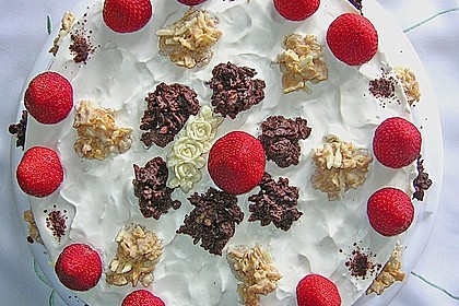 Erdbeer - Crunch - Torte 4