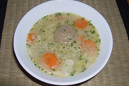 Gem&uuml;sesuppe mit Hackfleischb&auml;llchen 1