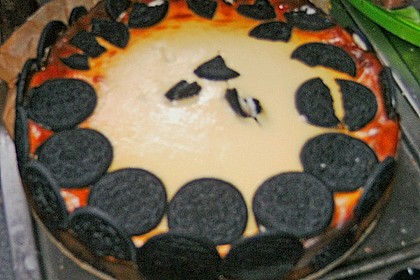 Oreo Cookie Cheesecake 11