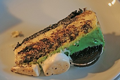 Oreo Cookie Cheesecake 18