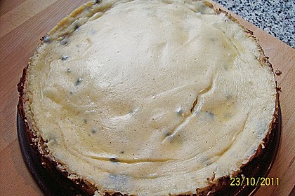 Oreo Cookie Cheesecake 28