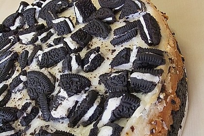 Oreo Cookie Cheesecake 32