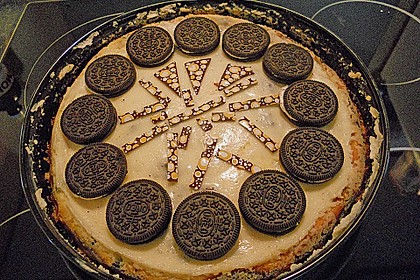 Oreo Cookie Cheesecake 36