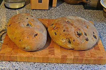 Knoblauch - Olivenbrot 3