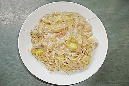 Thai - Nudelpfanne mit Kokos - Erdnusscreme