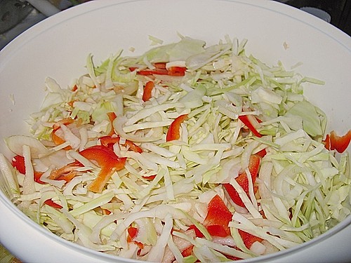 Krautsalat - wie beim Griechen (Rezept mit Bild) von Schokoschnalle ...