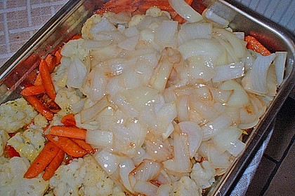 Gem&uuml;seplatte mit kleinen Schweineschnitzeln 5