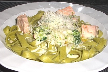 Lachs - Brokkoli - Sahne - Sauce 1