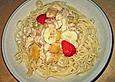 Spaghetti mit H&auml;hnchenbrustfilet und Fr&uuml;chten