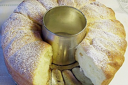 Buchteln mit Vanilleso&szlig;e 2