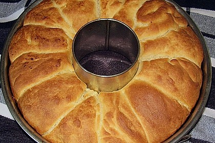Buchteln mit Vanilleso&szlig;e 3